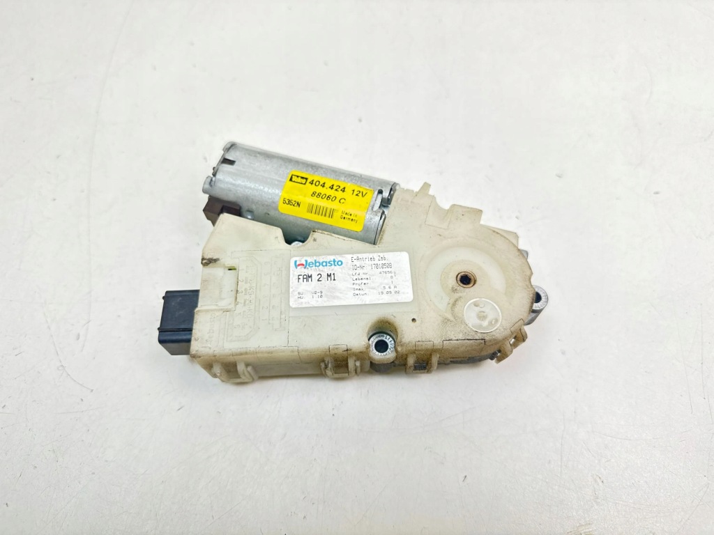 фото №1, Моторчик люк peugeot 307 88060c