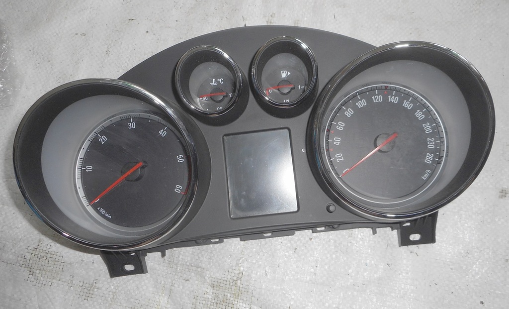 фото №1, Opel insignia a 2,0 cdti счетчик 13333344