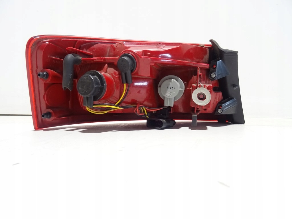 фото №2, Audi a5 sportback лампа przed liftem правый задняя