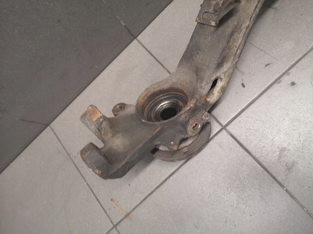 фото №5, Поворотний кулак лівий перед a8 d2 przed fl 4d0407257l