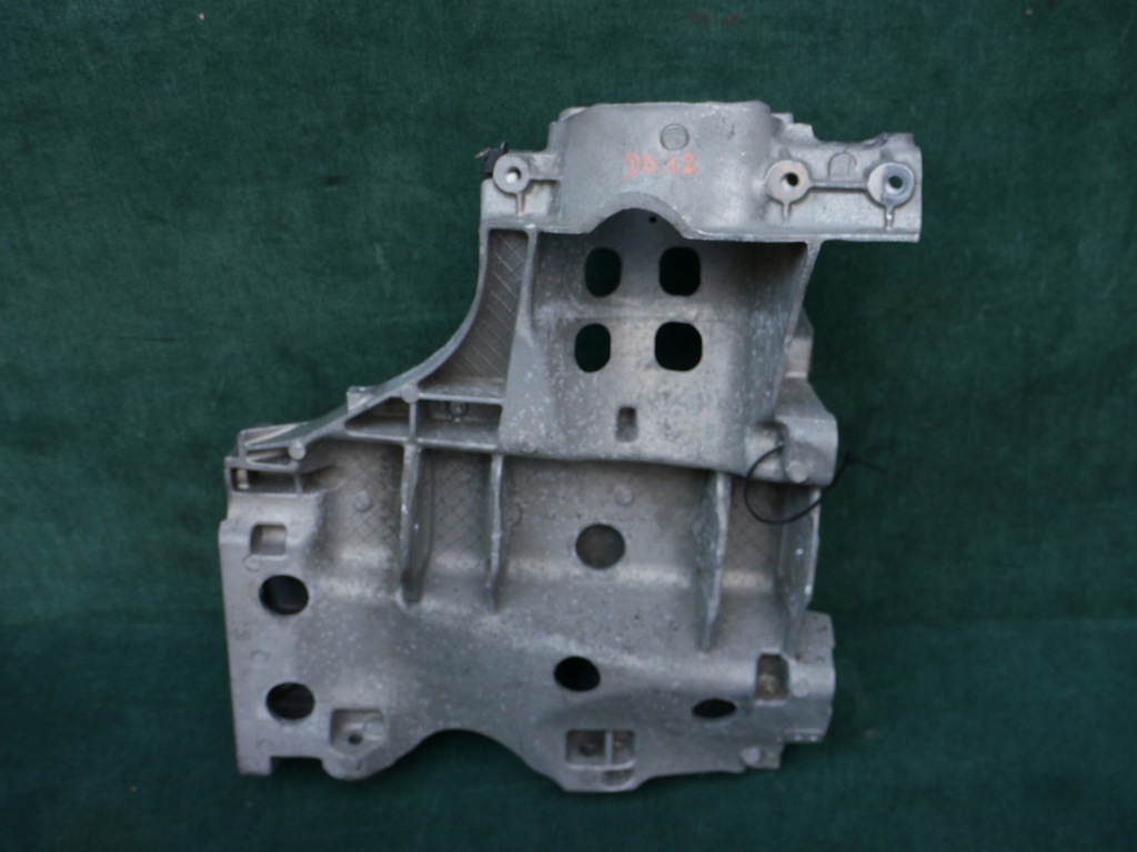 фото №1, Четверть передняя болты aston martin db12 v8 2023-