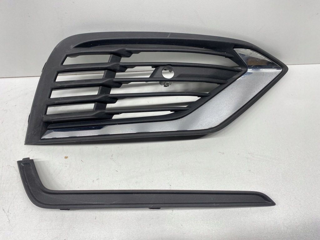 фото №1, Решётка радиатора решётка бампера правая volvo s60 iii v60 ii 2018-