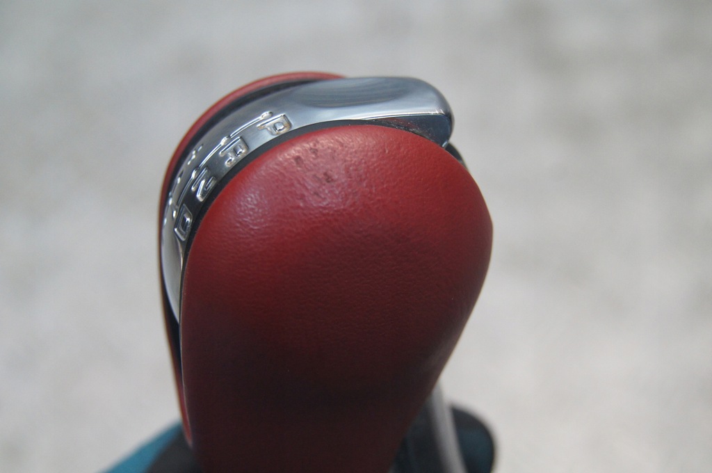 фото №6, Porsche 911 991 4s ручка переключения передач czerwona