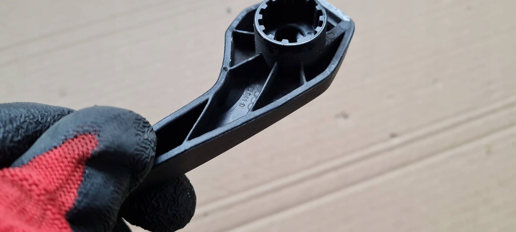 фото №6, Rs5 8w lift s5 a5 кронштейн ручка открывания капот 8w0823661d a4 b9 8w s4