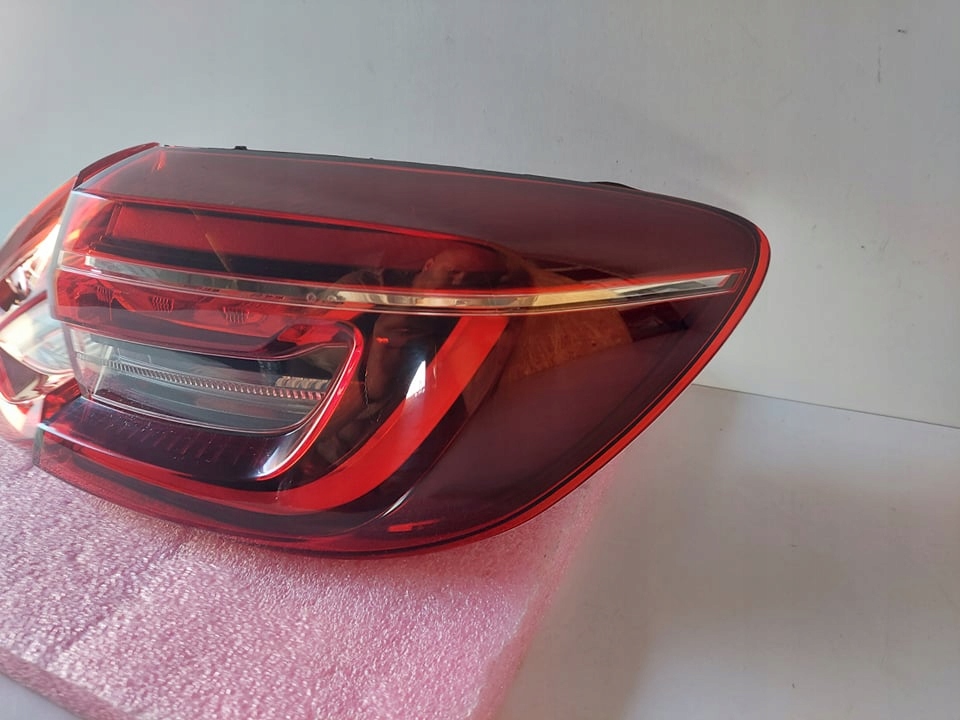 фото №4, Renault clio v 19- лампа правая задняя задняя led