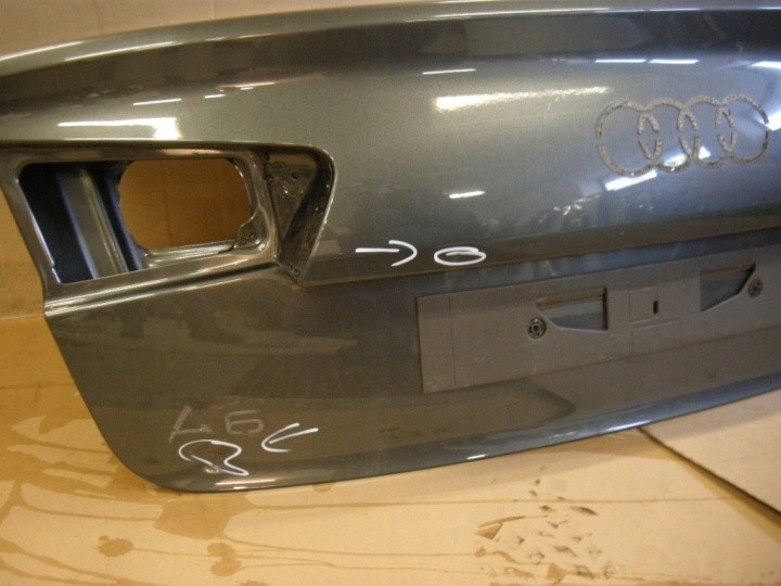 Audi a6 2011 sedan кришка багажника задній Ціна