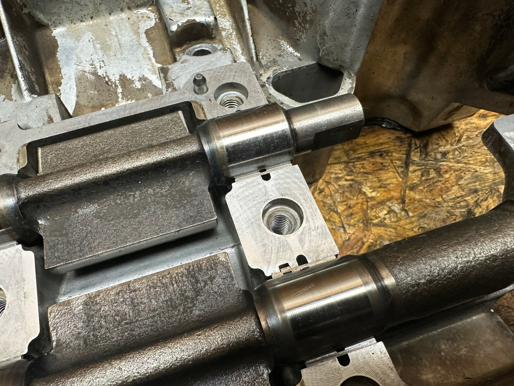 Піддон насос оливи масляна renault nissan mr20 2.0 16v Київ