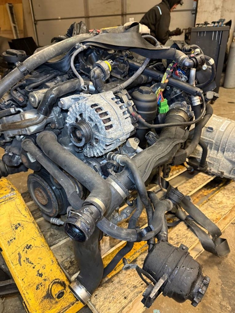 Двигун bmw 11000442932 Ціна