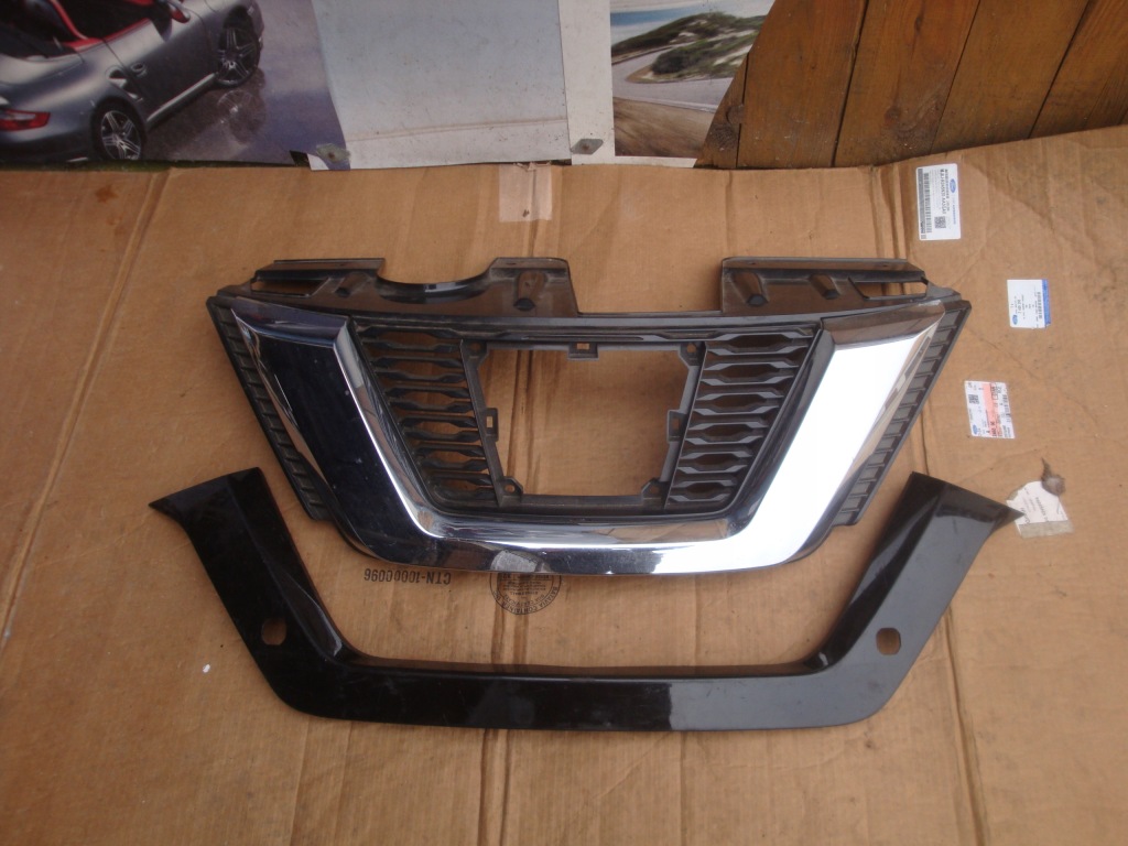 фото №1, Nissan x-trail t32 lift решётка радиатора