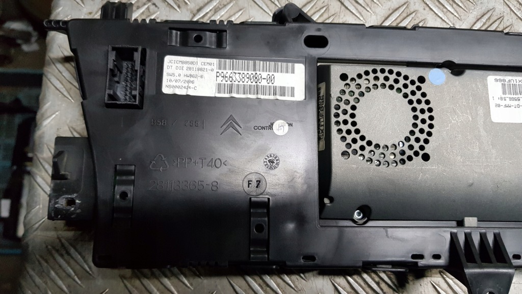 фото №13, Citroen c4 i picasso 2.0 hdi счетчик приборная панель 9663389080