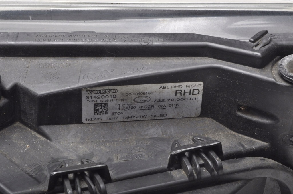 фото №9, Volvo v40 ii лампа правый перед 31420010 ксенон