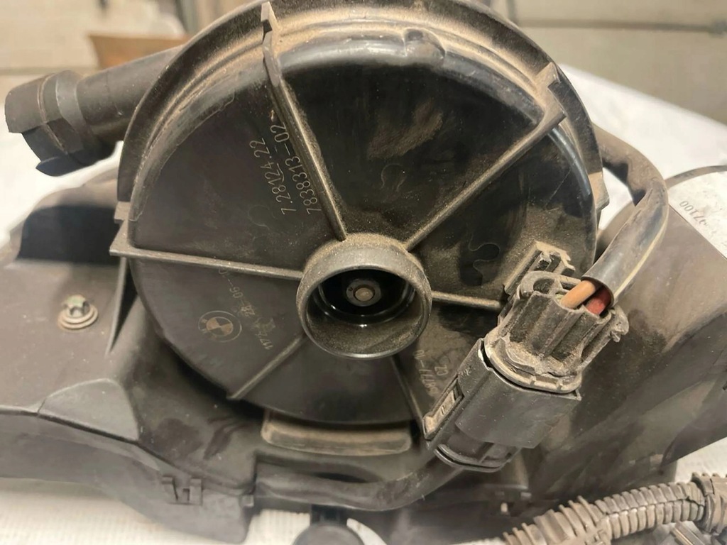 фото №1, Bmw m3 2009 насос повітря вторинного