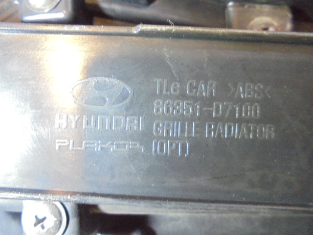 фото №1, Hyundai tucson ii 15- решётка радиатора решётка радиатора 86351-d7100