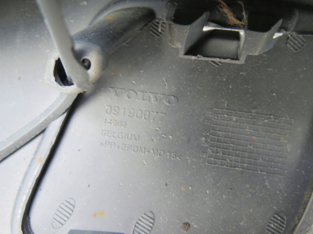 фото №14, Бампер задняя volvo s60 i 2.4 b 140km r5 2001r 9484006