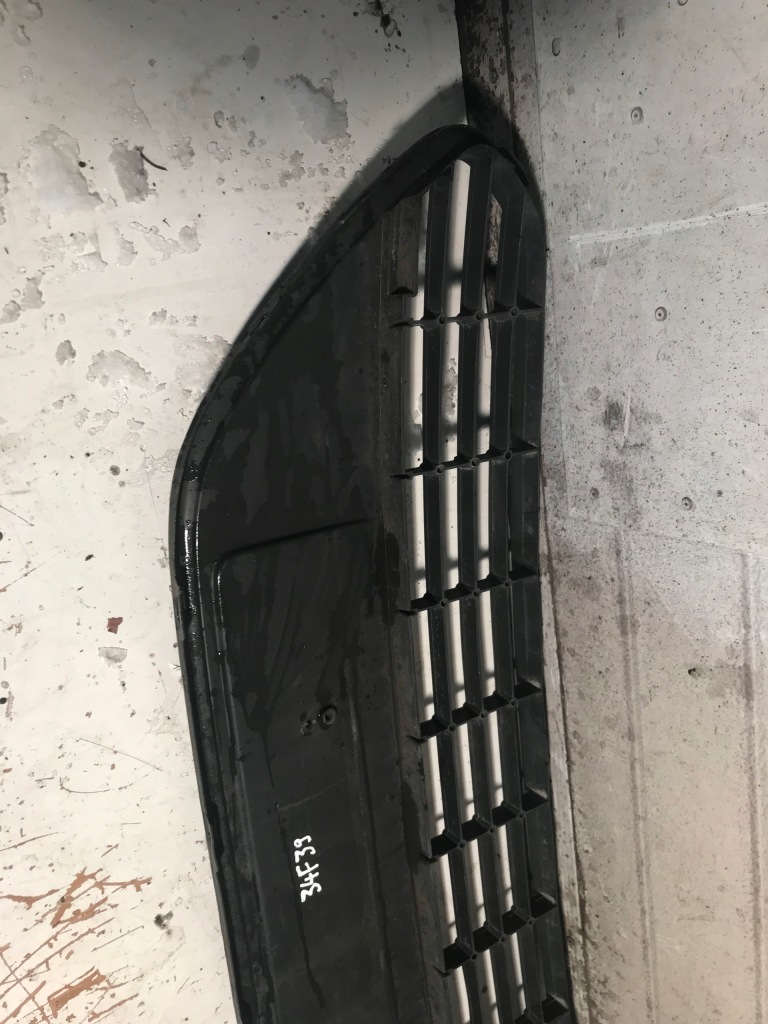 Решётка бампера перед ford focus mk2 рестайлинг  07-11 8m5117b968a с Разборки