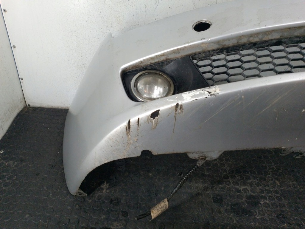 Бампер перед alfa romeo 159 565/a Зі Шроту