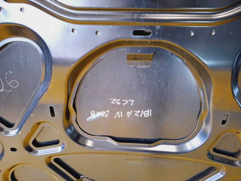 Капот крышка двигателя seat ibiza iv hb 3d lak: lc9z nr526 Оригинал