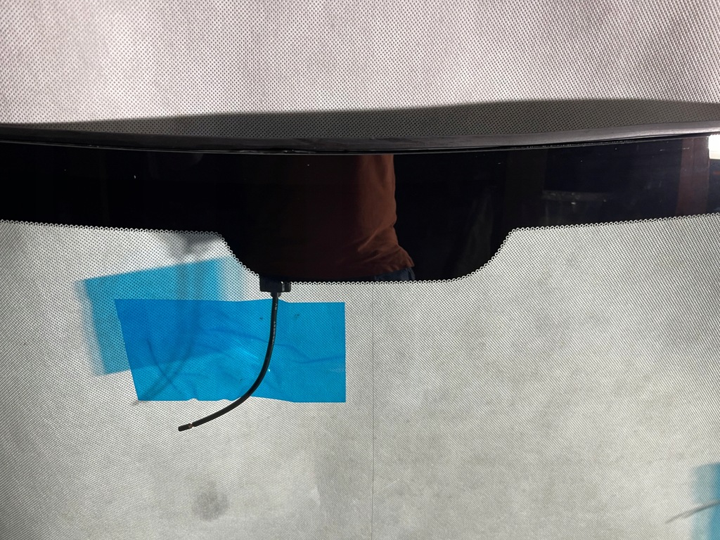 фото №2, Aston martin rapide sedan скло передня nowa po 2010-