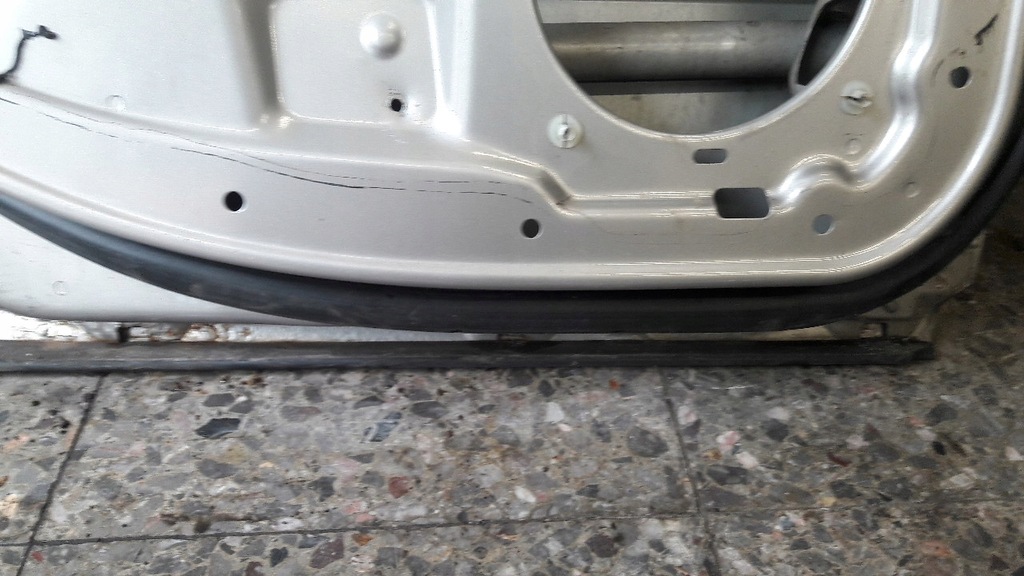 фото №12, Двері лівий задня mercedes w203 kombi 723