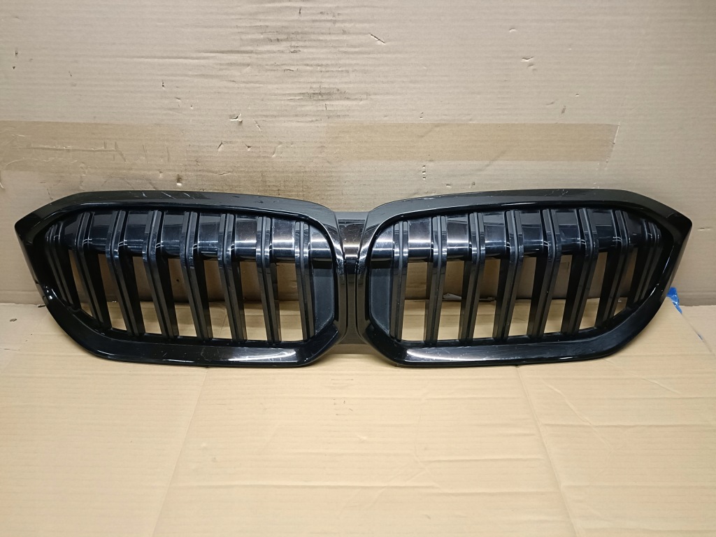 фото №1, Bmw g20 g21 решётка радиатора решётка радиатора бампера 192976-10