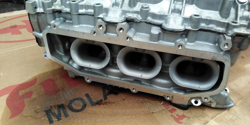 фото №11, Audi sq5 80a 3.0 tfsi головка права 06m103404af