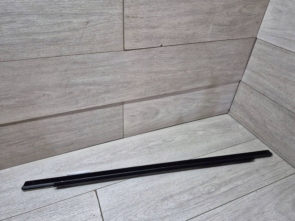 фото №5, 14004. bmw 3 f34 молдинг уплотнитель правый задняя 7289946