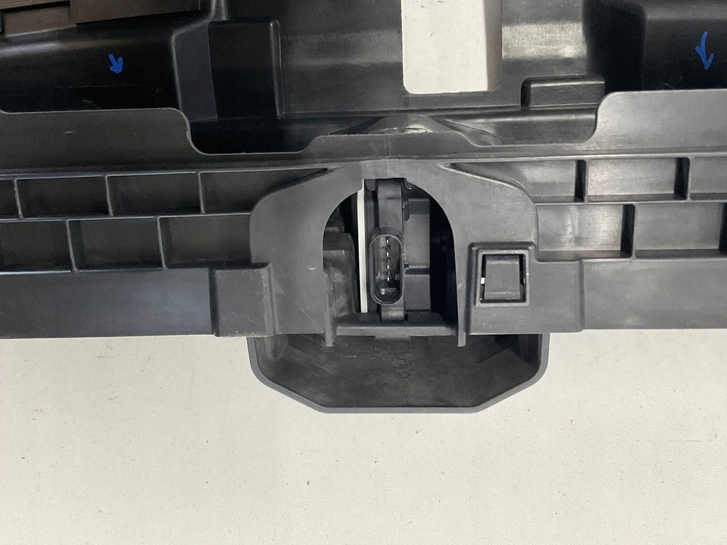 фото №15, Шторка, жалюзи, воздуховод воздуха bmw 5 g30 lift 2.251