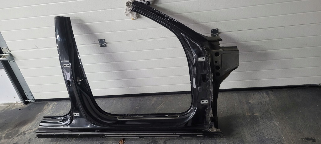 фото №1, A3 8v lift s3 поріг блок двигуна обшивка права правий перед sedan ly9b