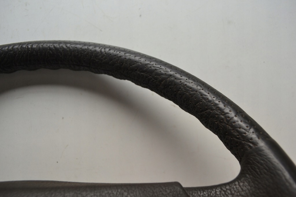 фото №6, Mercedes w116 w115 w123 r107 воздуховод колесо поворот.