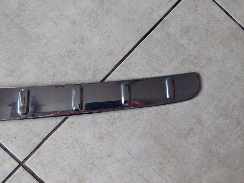 Молдинг бампера - задний  - mercedes gla w247 - h247 Киев