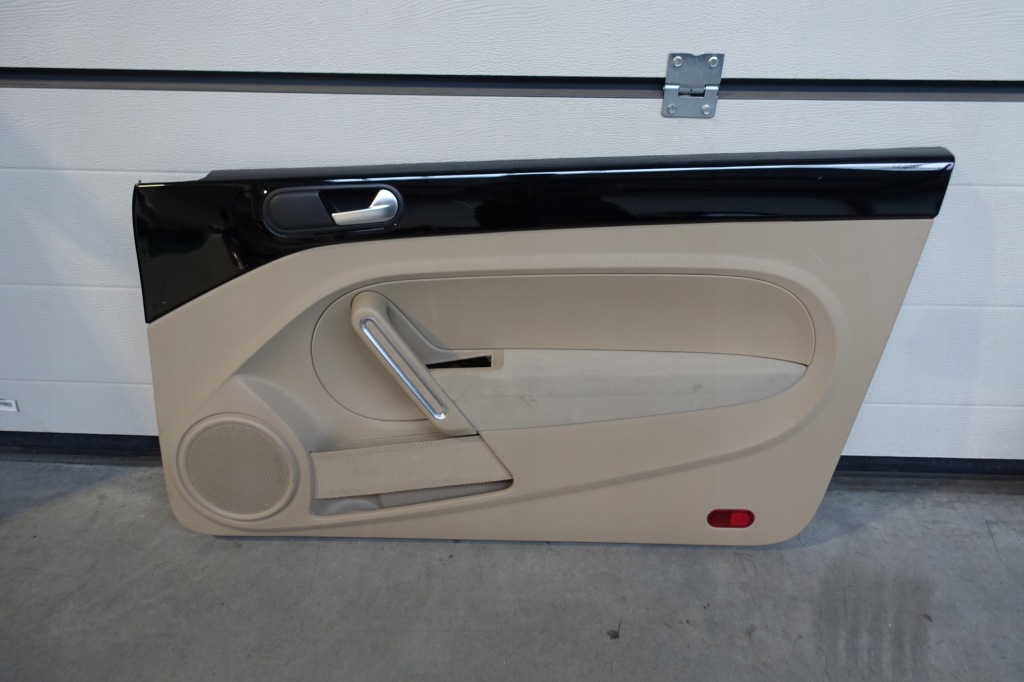 фото №1, Vw beetle 5c обшивка оббивка двері правий перед