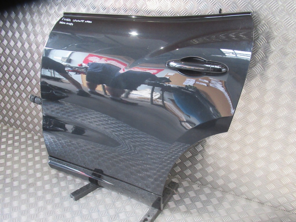 фото №2, Maserati levante дверь задняя задние левая левый задние f1164