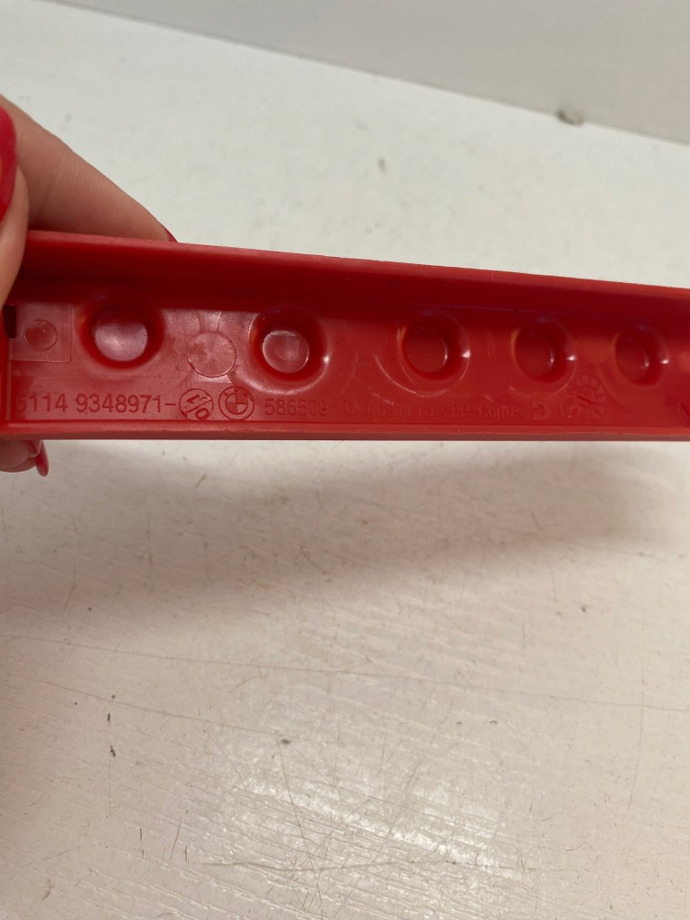 Bmw x3m f97 корпус клеммы аккумулятор 9348970 6841298 934897 с Разборки