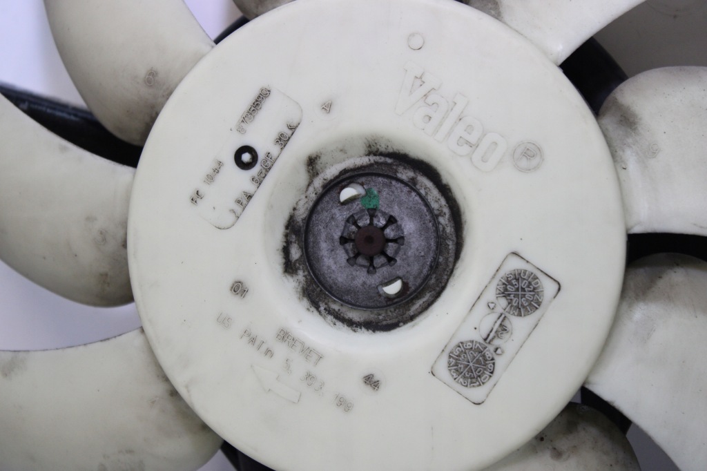 Opel vectra c saab 9-3 1.9 вентилятор радиатора 874678e Оригинал