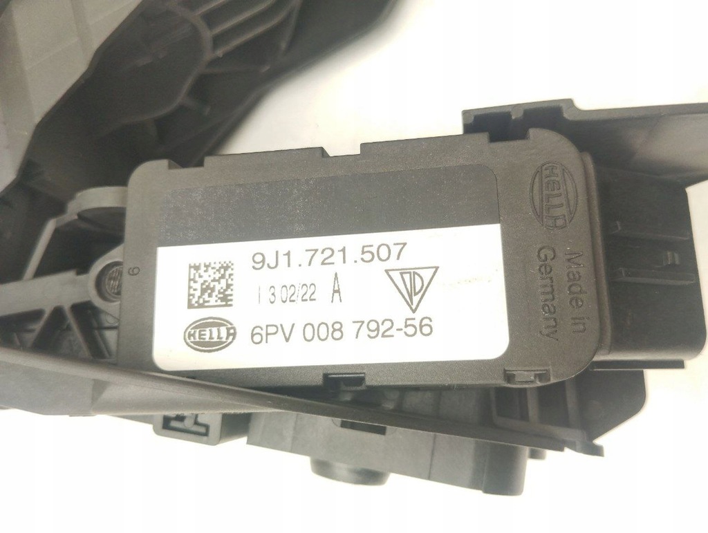 фото №7, Porsche taycan 9j1 2022 педаль газу / прискорення 9j1721507