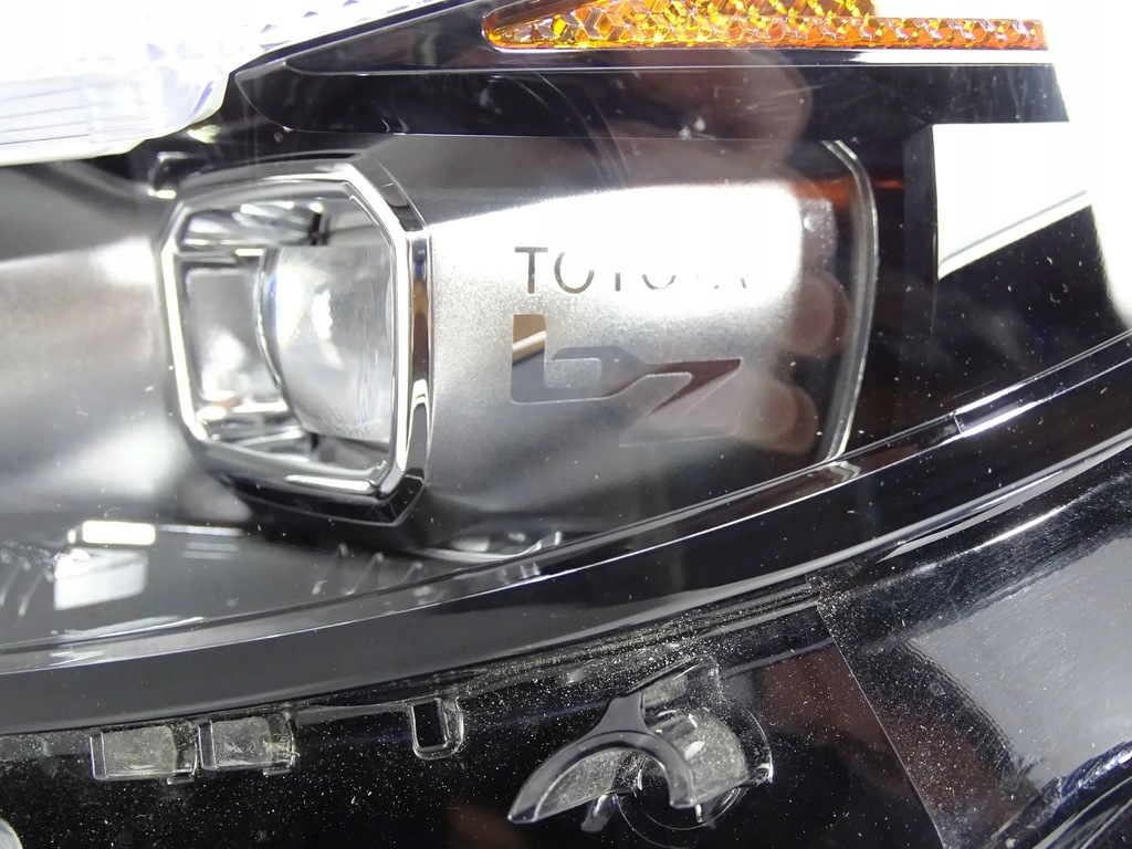 фото №11, Лампа перед передняя левая toyota bz bz4x