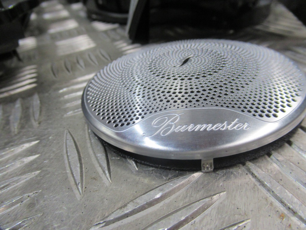 фото №9, Mercedes c-klasa w205 sedan динамики burmester