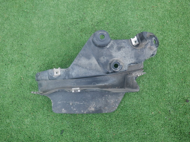 фото №1, Audi q7 4m брызговик левый задний 4m0854815e