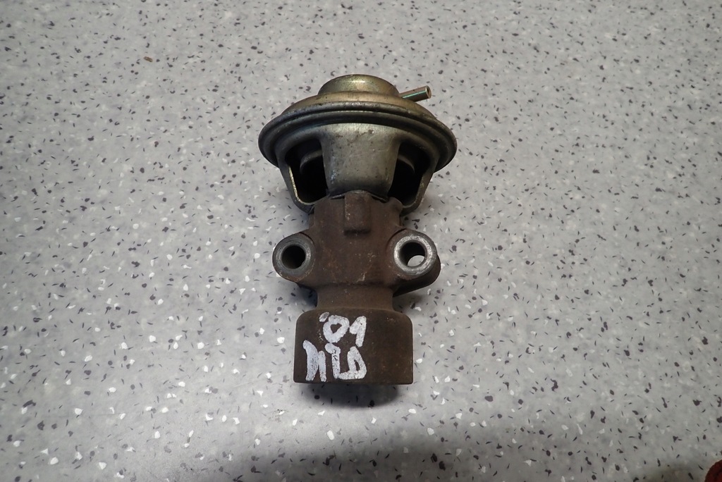 фото №1, Mazda 323 premacy 626 2.0 ditd rf2 rf4 клапан egr