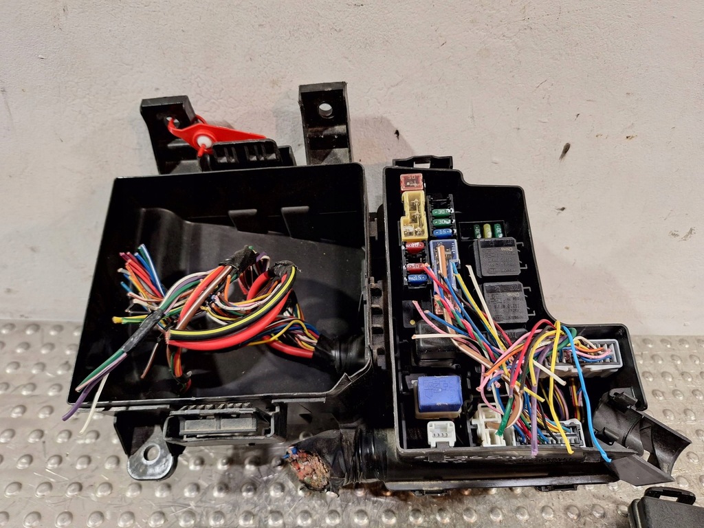 фото №4, Корпус коробка предохранителей 518965009 renault koleos i 07-