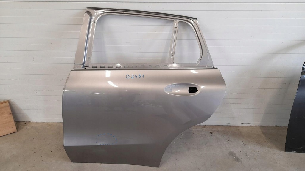 фото №1, Дверь левая задние mercedes eqc 293 q293