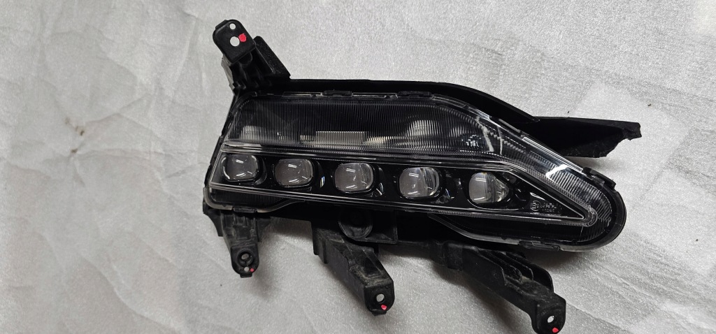 Протитуманна фара правий перед led drl hyundai i40 рестайлінг Доставка