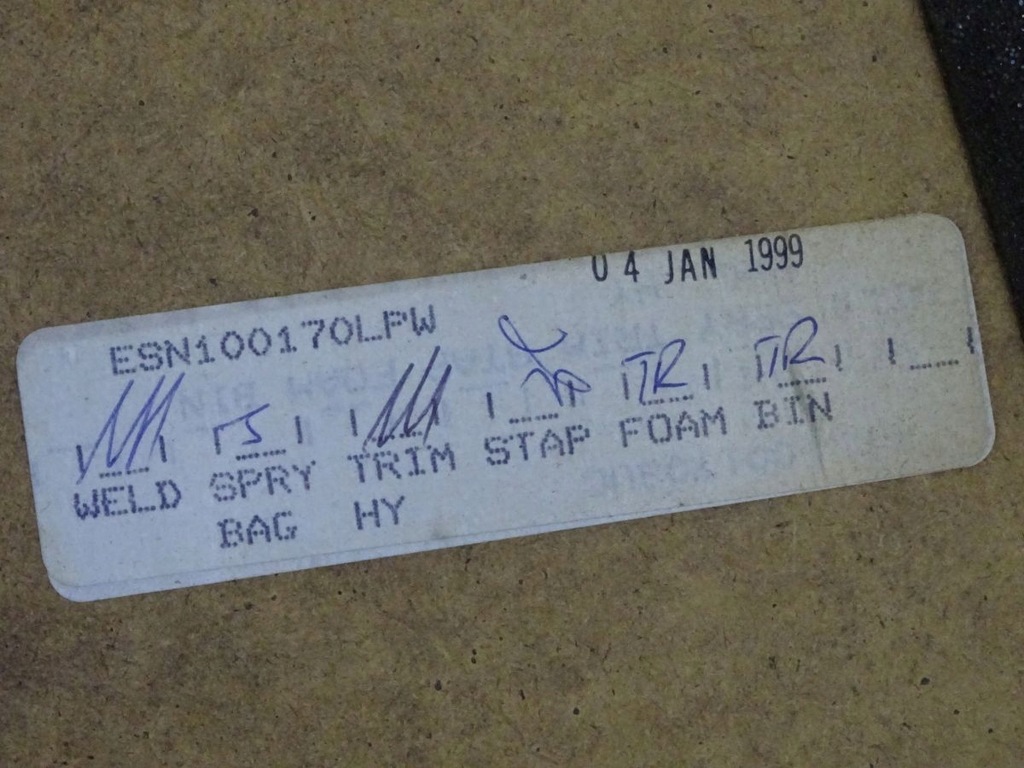 фото №3, Land rover discovery ii 98-04 оббивка кришки задня