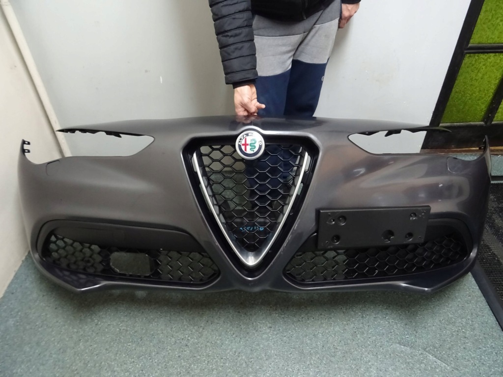 фото №1, Alfa romeo stelvio бампер передний омыватель