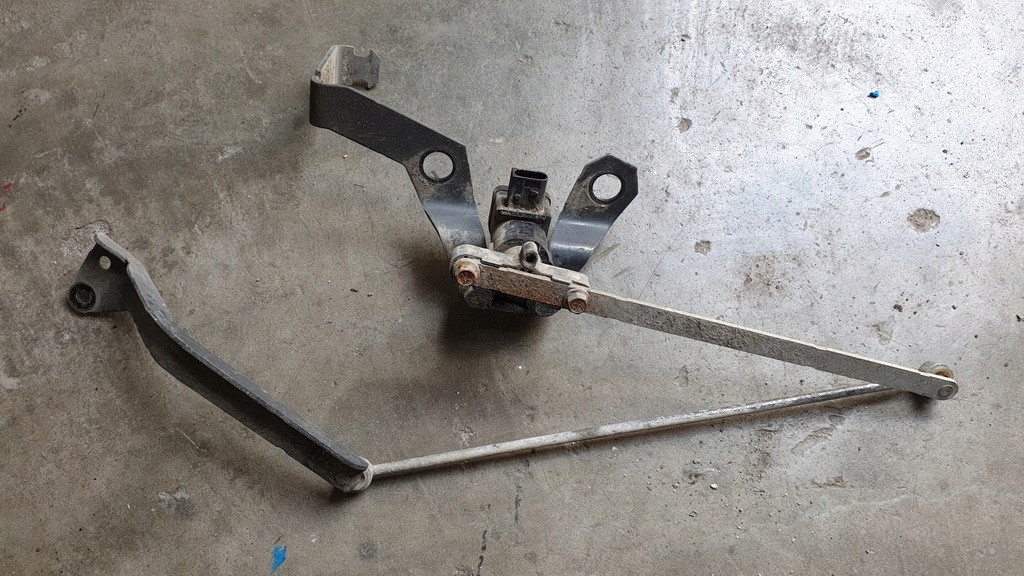 фото №1, Actros mp4 датчик рівень вирівнювання підвіска