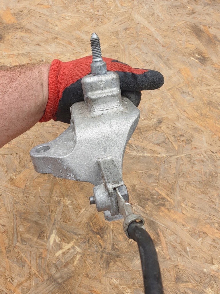 фото №10, Renault megane iv кронштейн коробки 112536172r