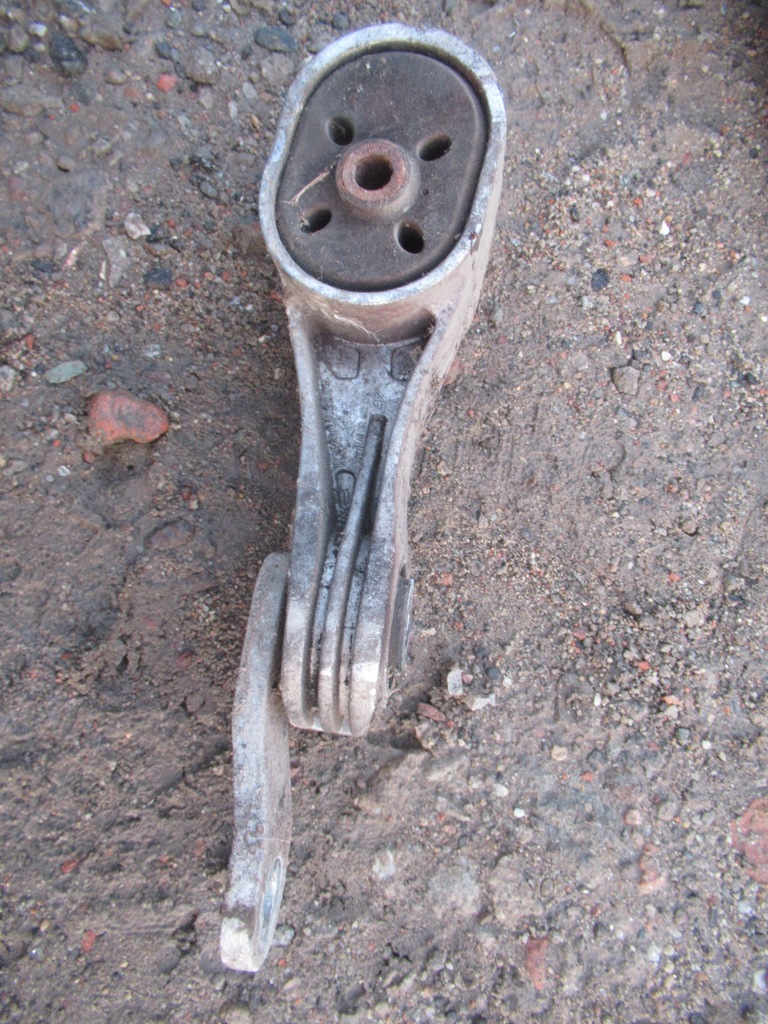 фото №1, Кронштейн подушка двигуна journey 2.0 crd автоматична коробка передач