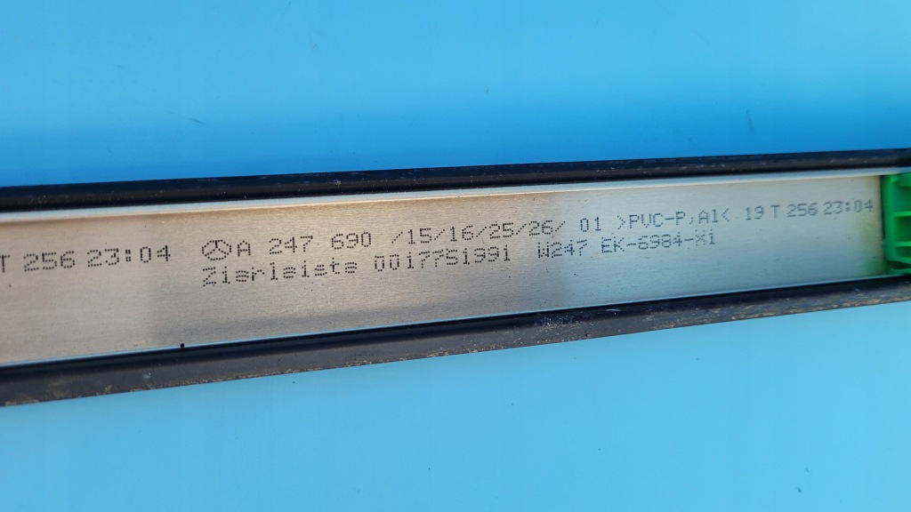 фото №12, Mercedes w247 b220 молдинг кровельная левая a2476902500