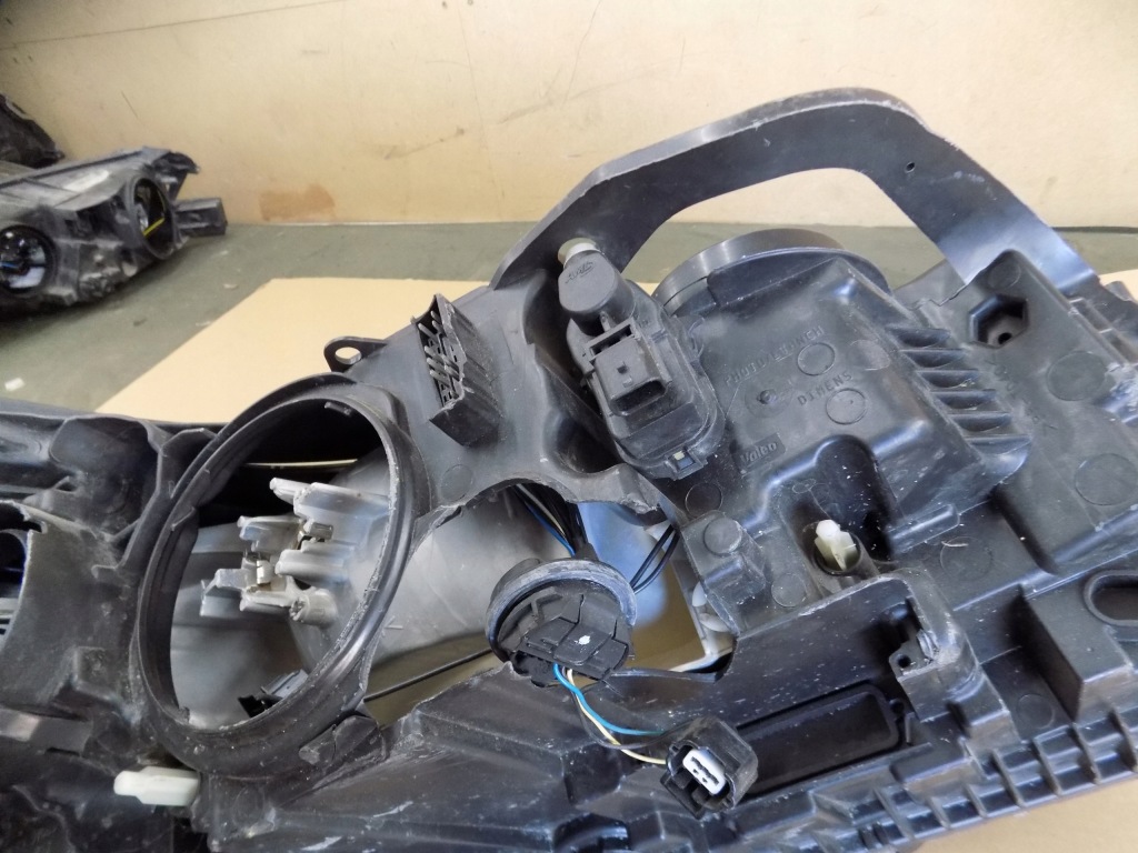 Фара лівий перед ліва передня led citroen c5 3 x7 9674398380 оригінал в Україні