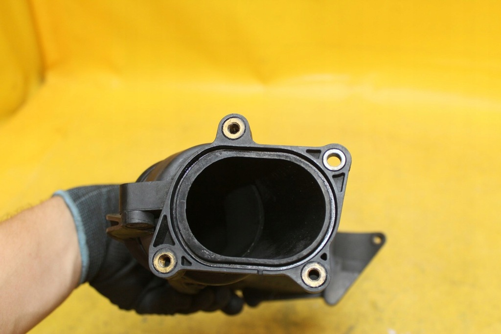 фото №6, Повітрозабірник труба колектор a8 d3 4.0 tdi 057129637g